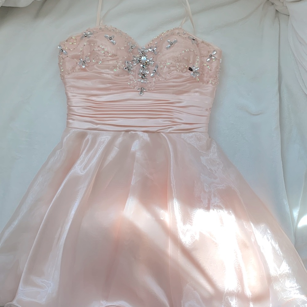 Bee Darlin pearl pink/Cream colored dress